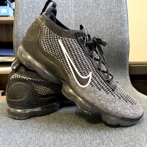 Nike Air VaporMax Flyknit 2021 Black White 12